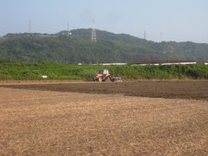 大豆の種まきが無事に終わりました